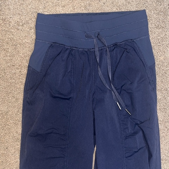 Lululemon Dance Studio Mid-Rise Jogger True Navy Blue 2 - Picture 4 of 8